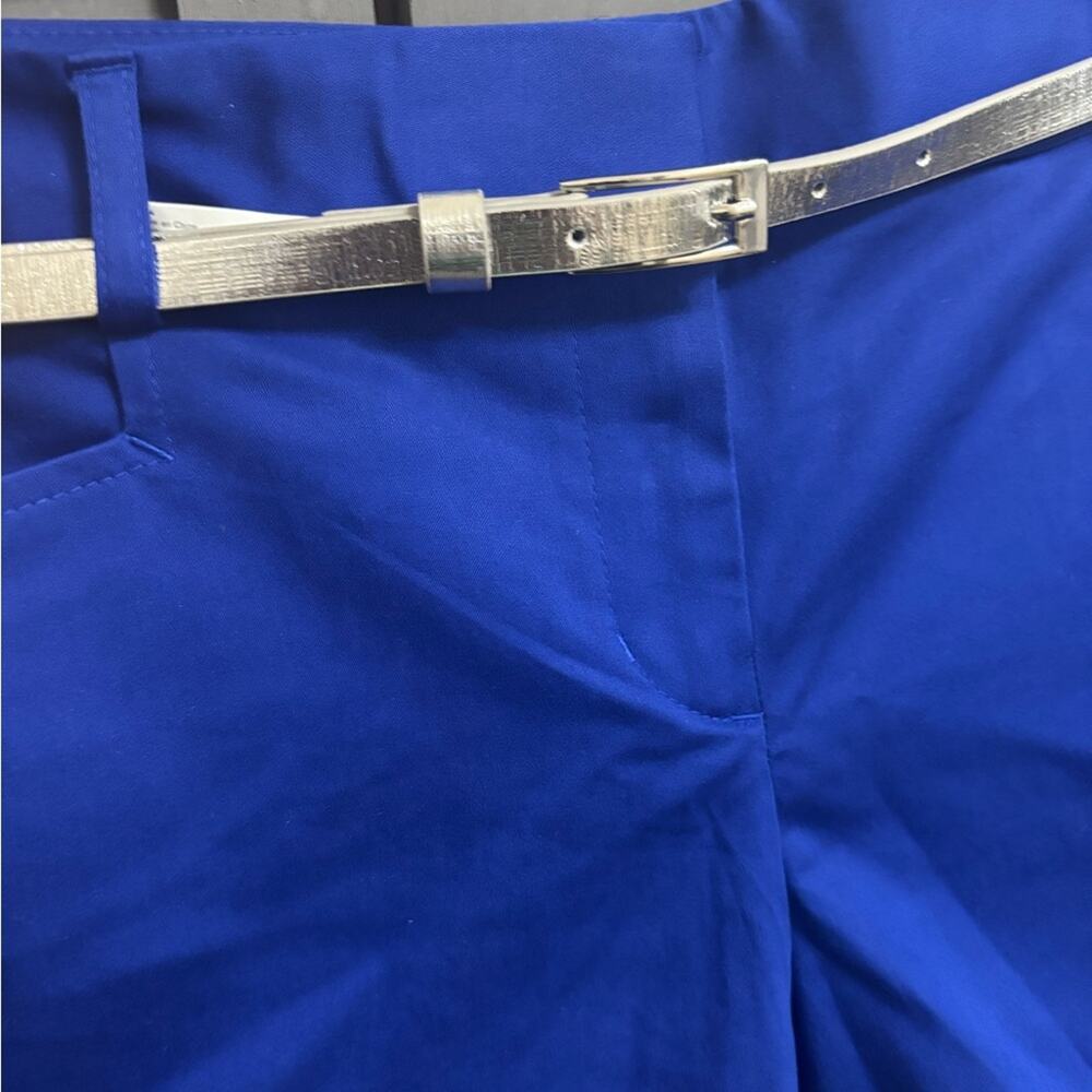 NWT Express Cobalt Blue Women's Shorts with Silver Belt Size 4 - Picture 2 of 7